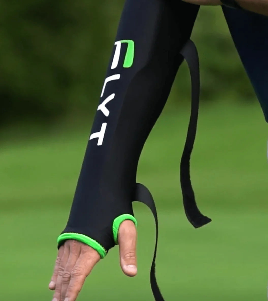 FLYT Golf Chipping Sleeve Golf Swing Trainer