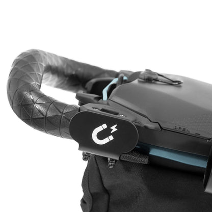 Ice Blue/White Bag Boy Quad Pro magnetic iron plate on the handle